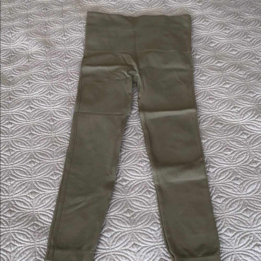 Spanx seamless cropped leggings